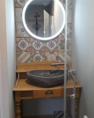 فيلة Eden Des Pyrenees *